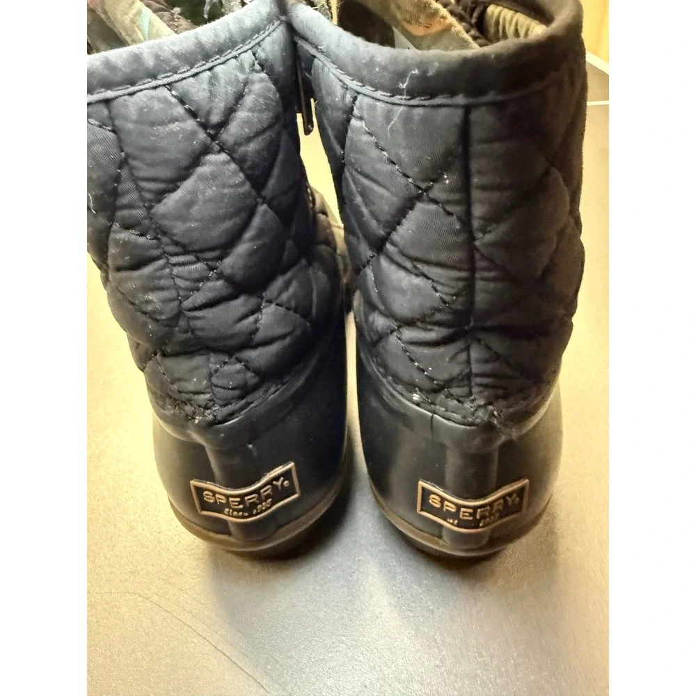 Sperry Saltwater Quilted Waterproof Duck Boots‎ Black Womens 7.5 M STS94063